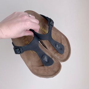 BIRKENSTOCK | Black Gizah Thong slip on Sandal | Size 38 EUR | 7.5 US Reg Width